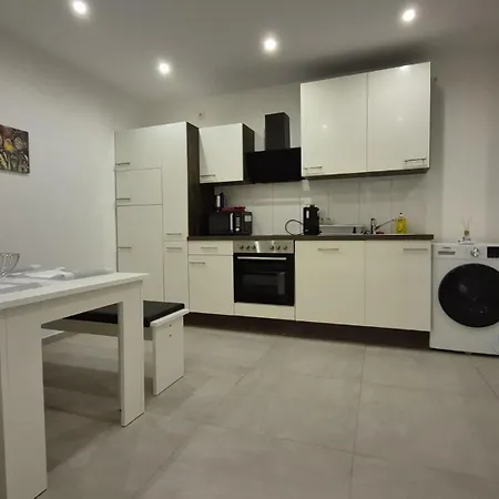 6 Betten, Parkplatz, Küche, Wlan Easybooking24 *